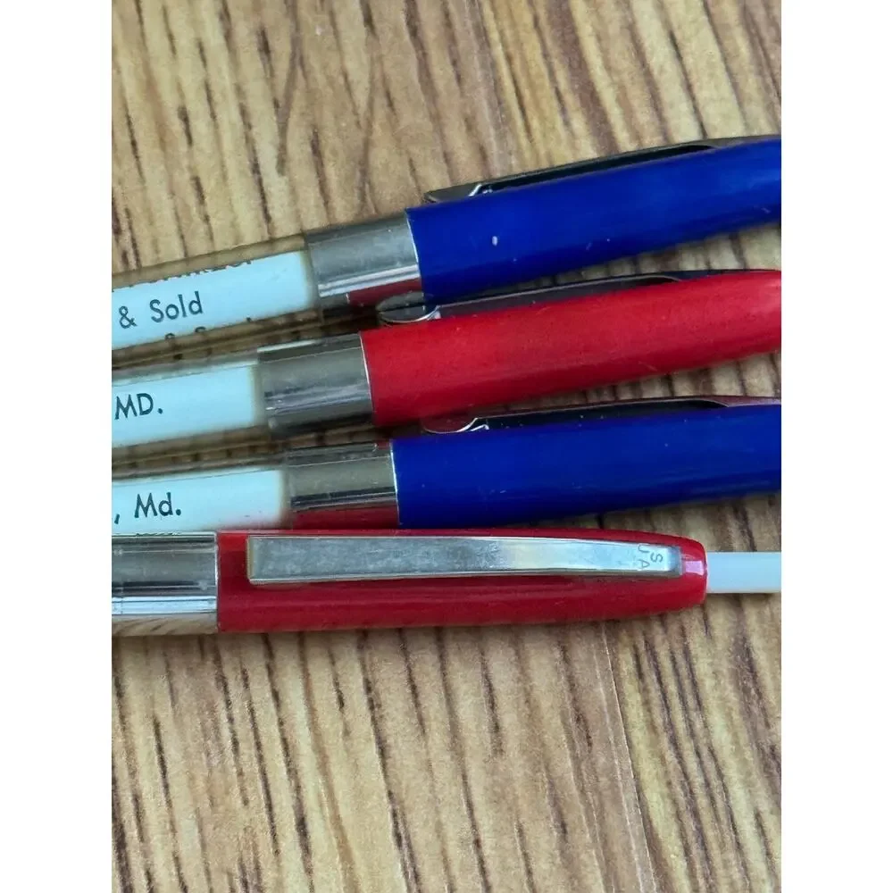 Set of 4 MULLINIX GRAIN & FERTILIZER pens - as is
